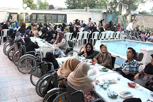 منطقه ۱۰ میزبان ۱۵ شب ضیافت افطار ویژه توان‌یابان