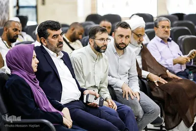 نشست حجاج خارجی در بعثه