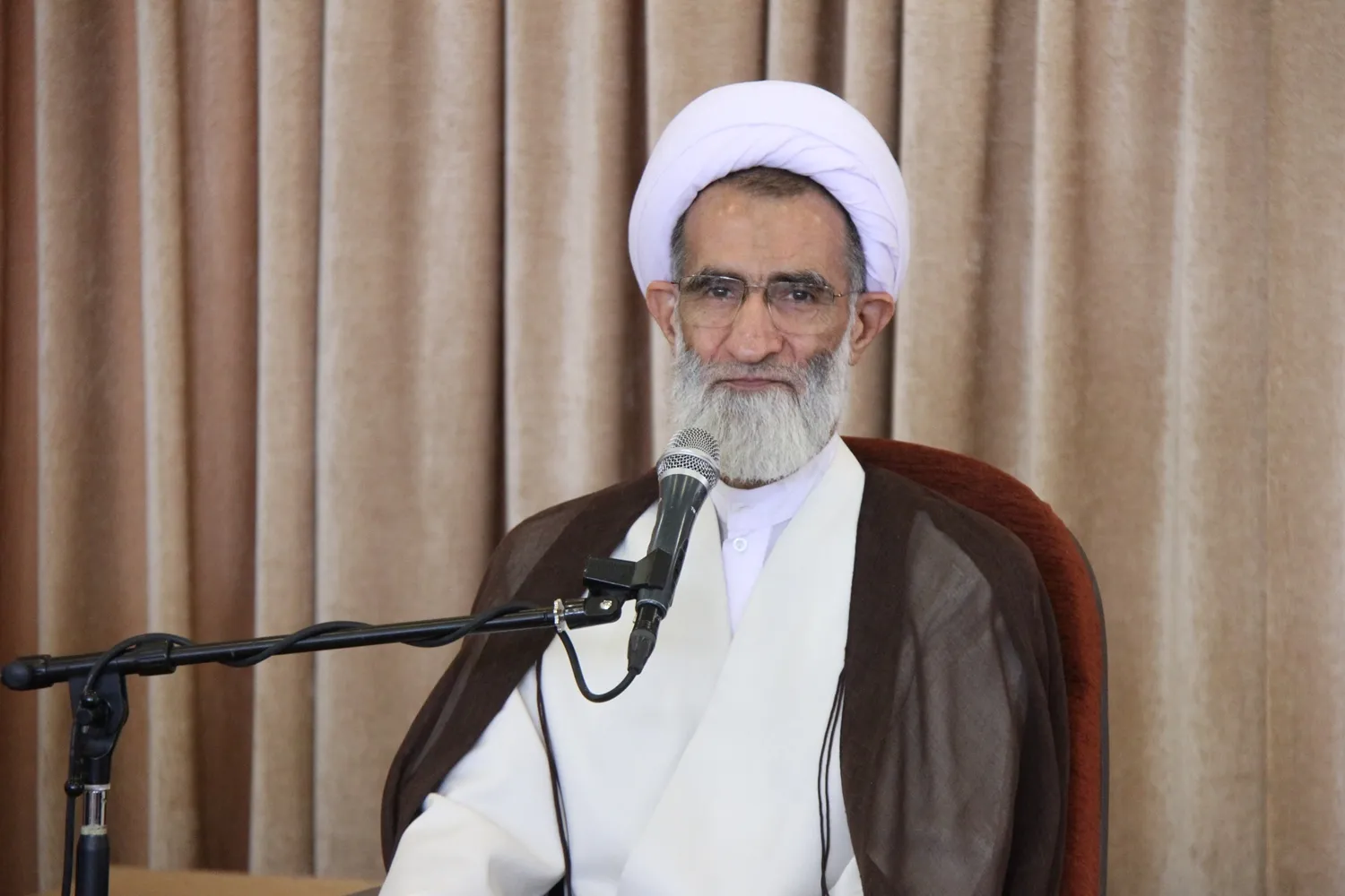 فقط دولت انقلابی می‌تواند کشور را از این بحران‌ها نجات بدهد