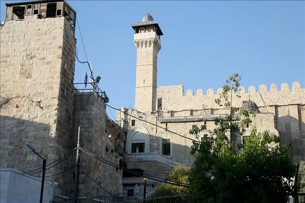 إسرائيل منعت الأذان بالمسجد الإبراهيمي 294 مرة