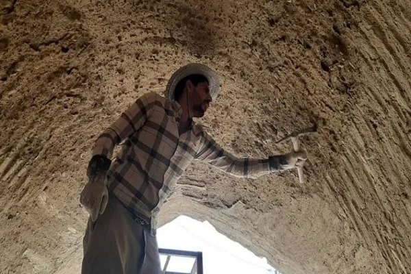 عملیات مرمت امامزاده زینب خاتون(س) در فراهان آغاز شد