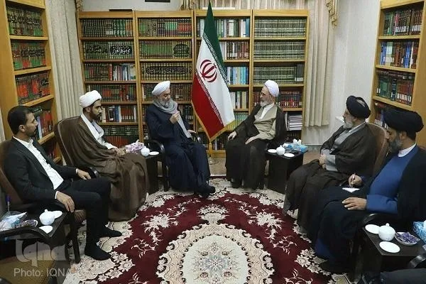 دیدار رئیس جماعت علمای اهل سنت عراق با مدیر حوزه‌های علمیه + عکس