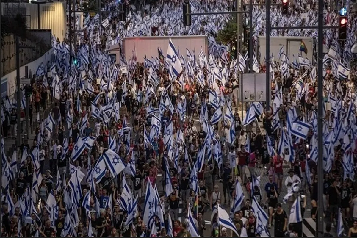 The Times : Des dizaines de milliers d'Israéliens émigrent ou envisagent d'émigrer