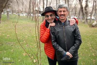 کاشت درخت توسط هنرمندان در فرهنگسرای نیاوران