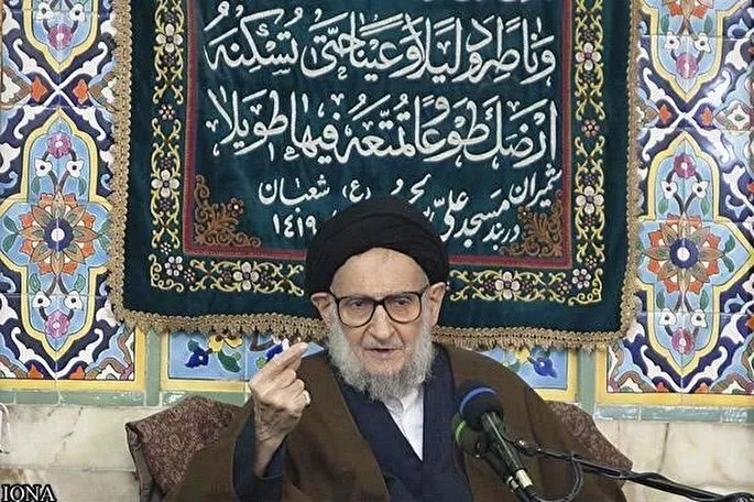 آیت‌الله ضیا‌ءآبادی در حرم عبدالعظیم حسنی(ع) آرام می‌گیرد