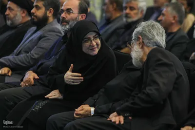 آیین پایانی و مراسم اهدای جوایز نخستین دوره جایزه جهانی شعر امام شهید(ره) 