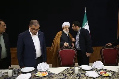 مراسم شعر خوانی شاعران بین المللی حوزه مقاومت