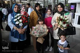 بازگشت یونس شاهمرادی، قهرمان مسابقات بین‌المللی قرآن و اذان «عطر الکلام» عربستان به ایران