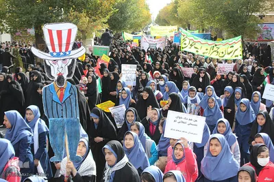 راهپیمایی ۱۳ آبان در شهرکرد
