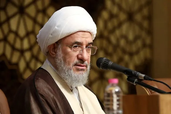 رهبر معظم انقلاب
آیت الله اراکی