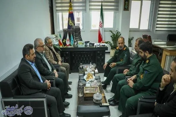 دیدار مدیرکل صدا‌وسیمای مرکز مازندران با فرمانده سپاه کربلا