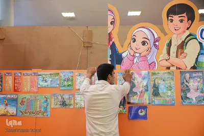 افتتاح ششمین نمایشگاه ایران نوشت