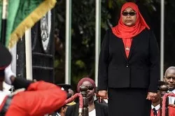 Une musulmane voilée première présidente de l’histoire de la Tanzanie
