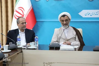 نشست شورای فرهنگ استان همدان با حضور دبیر شورای‌ عالی انقلاب فرهنگی