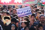 خروش دانش‌آموزان و مردم ملایر علیه سیاست‌های آمریکا و رژیم صهیونیستی در 13 آبان
