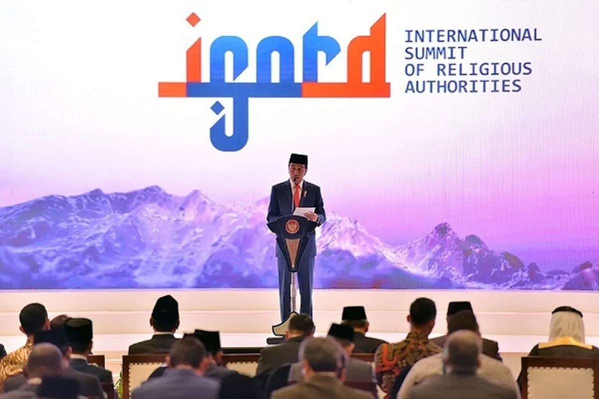 Int’l Summit of Religious Authorities Discusses Role of Religion in Overcoming Violence