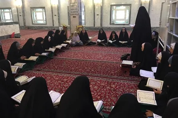 حضور بانوان عراقی در دوره قرآنی «چشمه‌های رحمت» + عکس