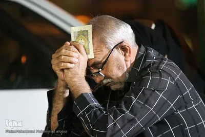 الهی امید دست‌های نیازم را ناامید مفرما