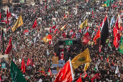 تشییع پیکر مطهر رهبر شهید در نجف اشرف