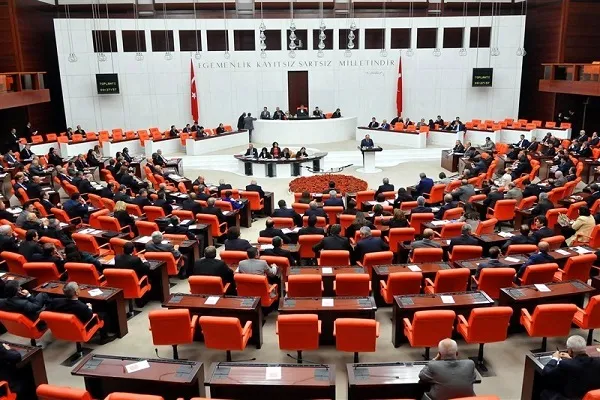 Başörtüsü teklifi imzaya açıldı