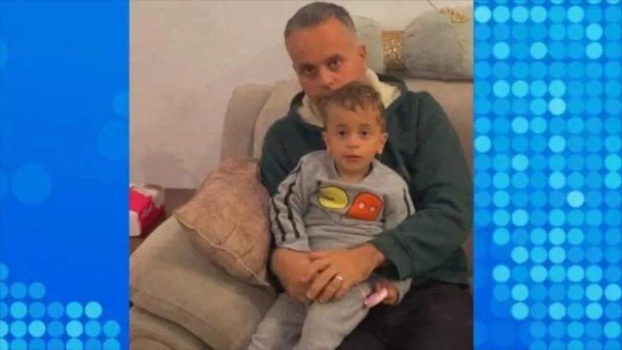 Militares israelíes hieren de bala a niño palestino y su padre