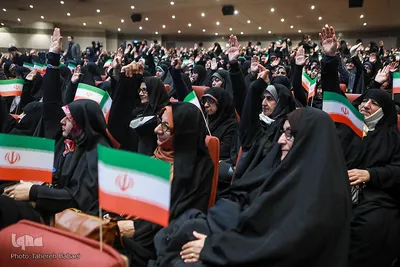 اجتماع ۴ هزار نفری دختران بسیجی