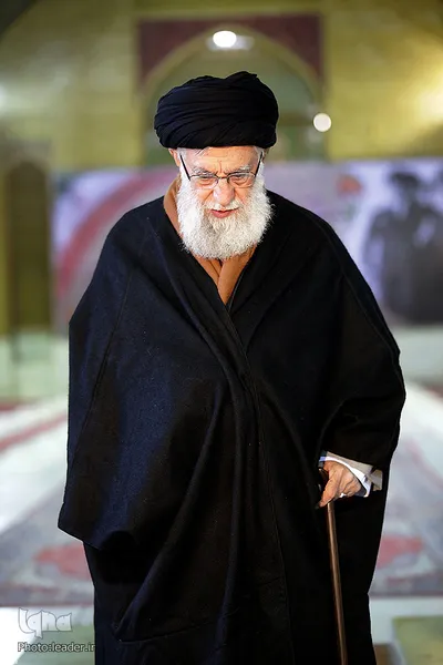 حضور رهبر انقلاب در مرقد مطهر امام خمینی(ره) و گلزار شهدا
