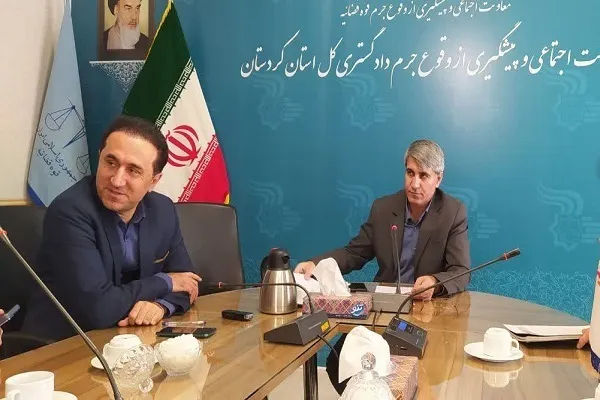 فعالیت ۱۴ دفتر حمایت از حقوق زنان و خانواده در کردستان