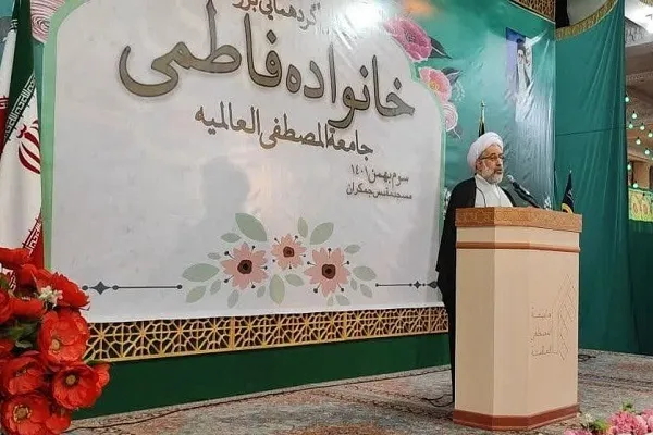 پرچمداری از گفتمان انقلاب اسلامی در جهان رسالت جامعةالمصطفی است