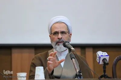آیت‌الله علیرضا اعرافی، مدیر حوزه‌های علمیه کشور در همایش گرامیداشت وحدت حوزه و دانشگاه