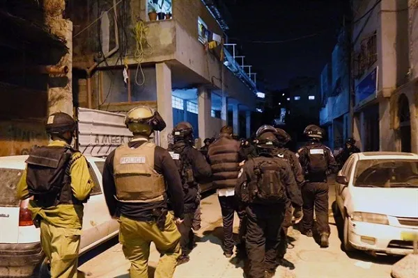 İsrail kuvvetleri tarafından 14 Filistinli tutuklandı