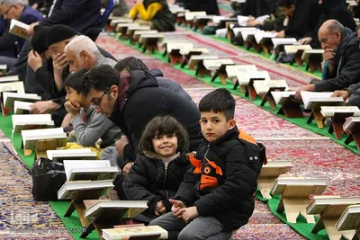 آیین جز‌ءخوانی قرآن در حسینیه رضوی اصفهان