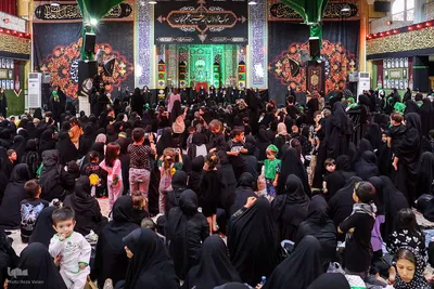 مراسم شیرخارگان حسینی در حسینیه اعظم زنجان