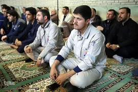 محفل انس با قرآن کاروان قرآنی انقلاب در پالایشگاه نفت امام خمینی(ره) شازند