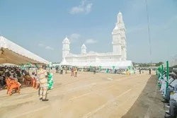 Une ancienne mosquée réparée en Côte d'Ivoire