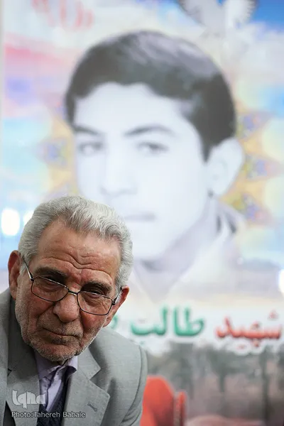 دیدار نمایندگان جامعه قرآنی با خانواده شهید طالب طاهری