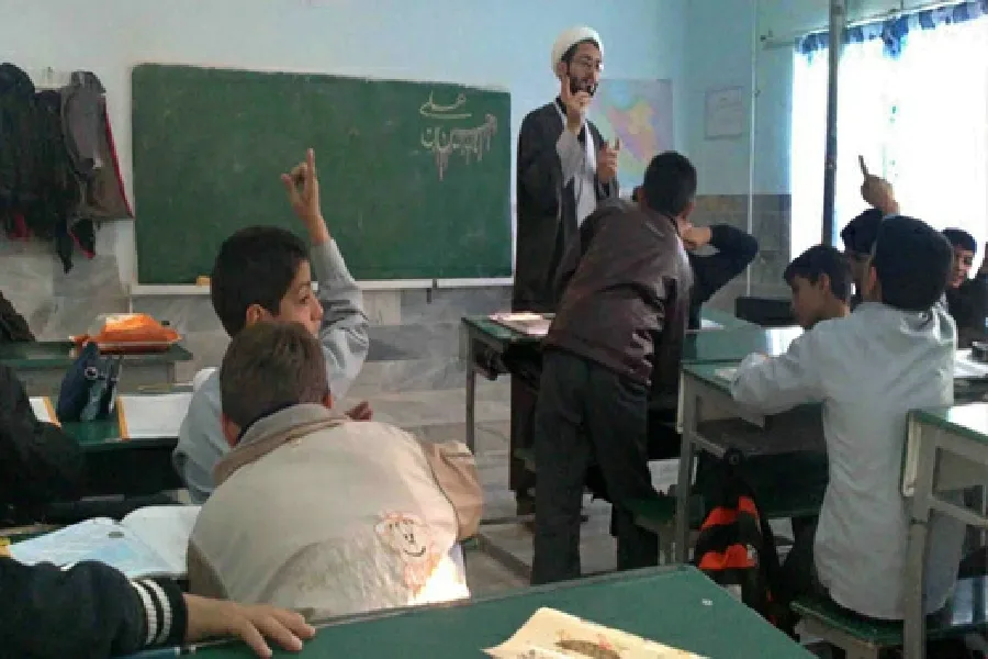 فعالیت ۲۴۸ طلبه «طرح امین» در مدارس چهارمحال‌وبختیاری