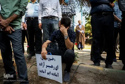 تشییع شهید گمنام با حضور دانش‌آموزان در اهواز