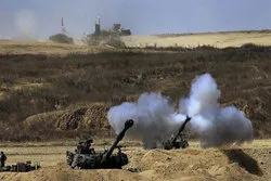 Israelische Panzer greifen Gaza an