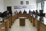 رونمایی از یکصدوچهل‌ویکمین کتاب انتشارات جهاددانشگاهی استان مرکزی