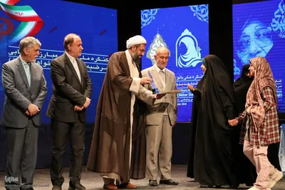 اختتامیه کنگره ملی بانوی مبارز و انقلابی خواهر دباغ در همدان