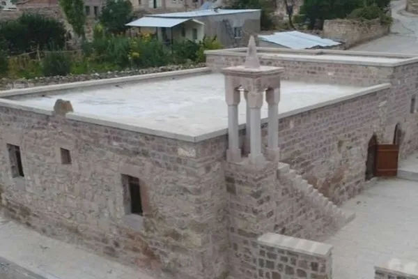 Kayseri'de 8 asırlık cami restore edildi