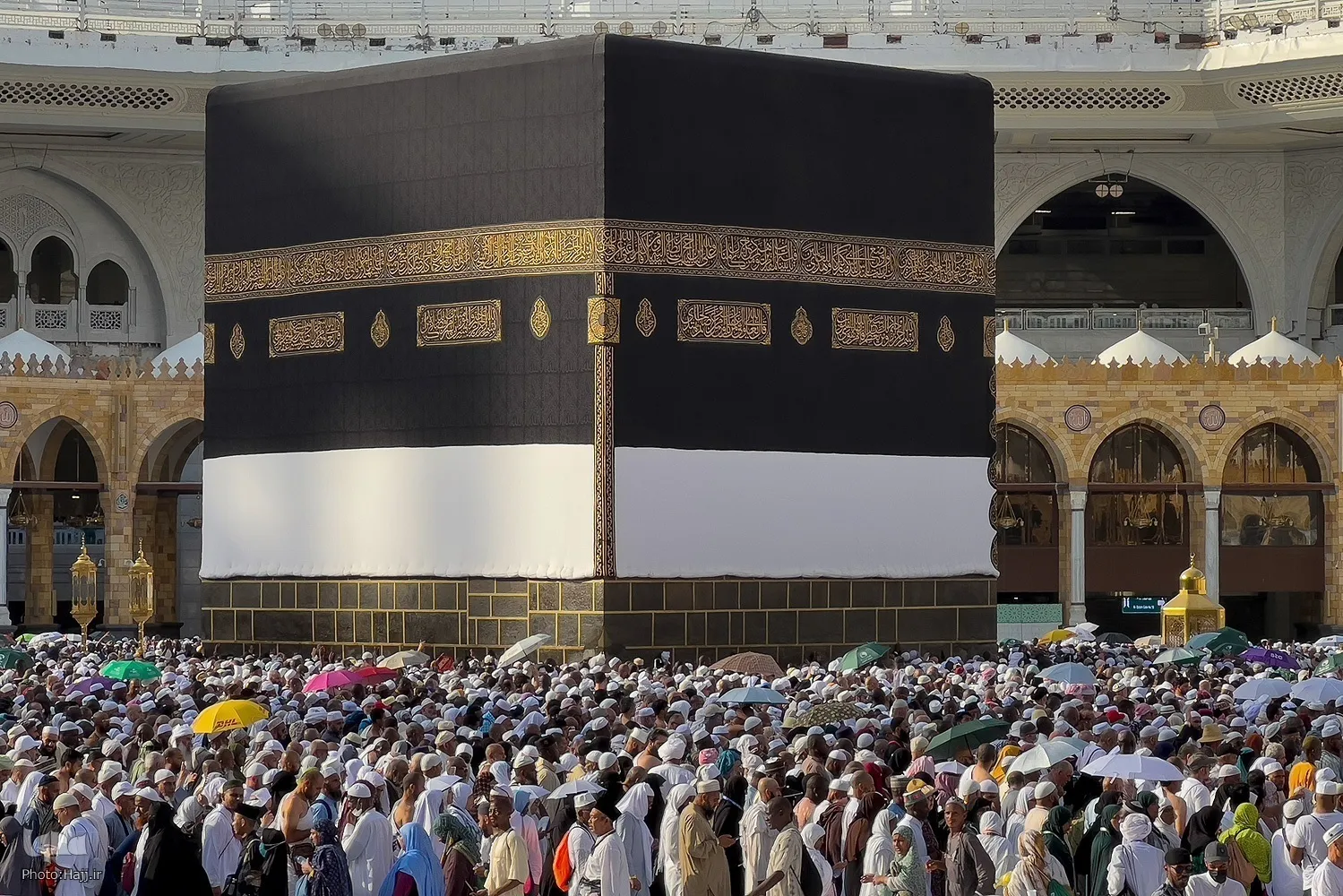 Saudi Arabia Lists Six Essential Items for Performing Umrah