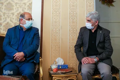 دیدار علیرضا زالی و پرویز فتاح با خانواده دو شهید مدافع سلامت‎