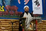⁨عطر افشانی و گلباران مزار شهدا در اصفهان⁩