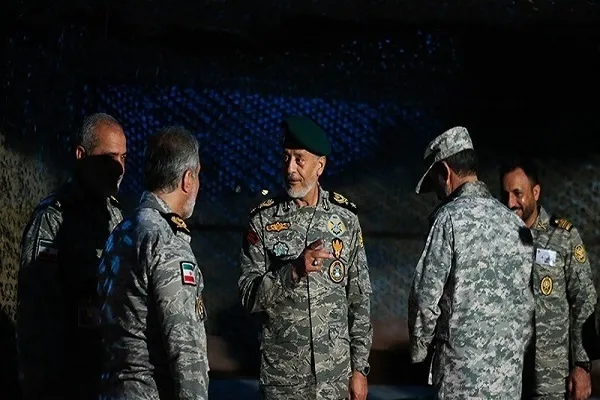 د ایران د پوځ د ذوالفقار۱۴۰۱مانورې نتیجو د پوځ توانمنۍ نندارې ته وړاندې کړې