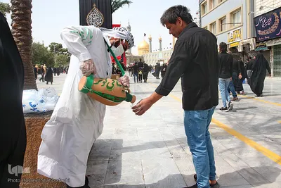 Schiiten begehen den Trauertag Tasu´a im Heiligen Schrein von Fatima Masuma