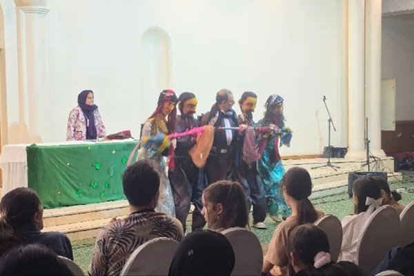 دیدار هنرمندان با کودکان آسیب‌دیده از جنگ در شب «دل ایران»