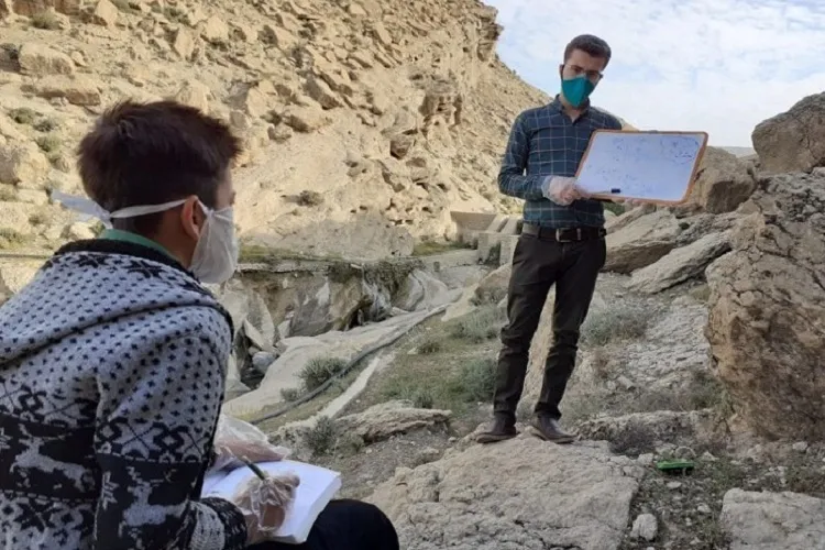 آموزش حضوری به ۴۰۰۰ دانش‌آموز عشایر فاقد دسترسی به اینترنت در فارس
