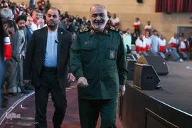 آیین گرامیداشت هفته دفاع مقدس و تجلیل از خادمان اربعین حسینی